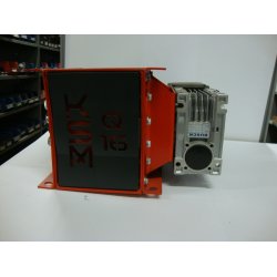 Cellesluse type Q-16, 16 x 16cm, 0,37kw 1400 o/min 100:1