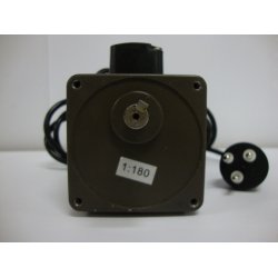 Mini gearmotor YN80-25W 180:1, 8,3 Rpm Aksel �10-100mA sikringer